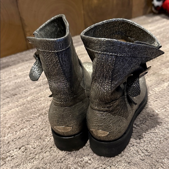 Jimmy Choo Youth Biker Boots in Textured Metallic Leather - Picture 5 of 6